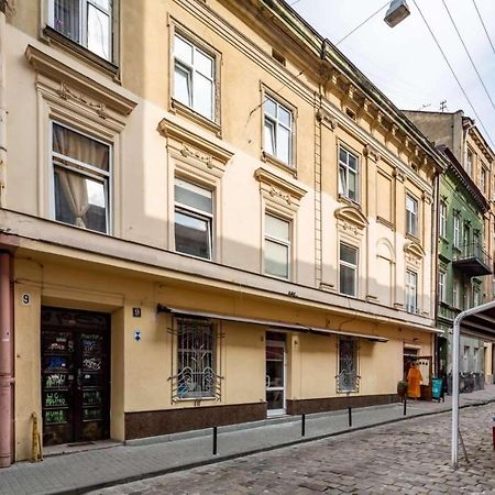 Братів Рогатинців 9/1 Lviv Luaran gambar