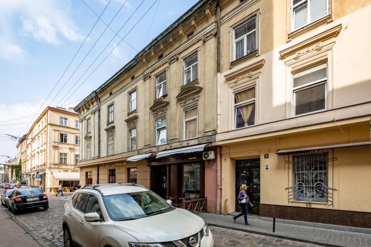 Братів Рогатинців 9/1 Lviv Luaran gambar